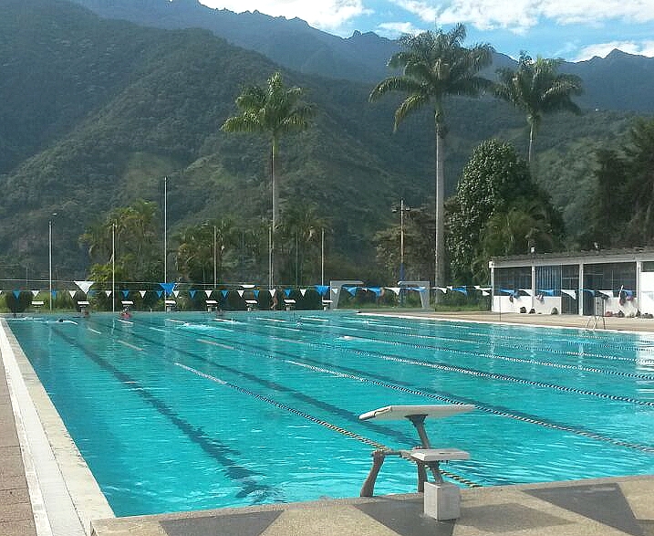 Las piscinas universitarias se encuentran operativas desde el mismo mes de enero, gracias a la labor del personal de la Dirección de Deportes ULA. (Foto: Cortesía de Dirección de Deportes ULA)